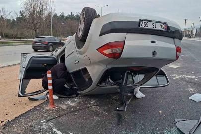 Bursa’da otomobil takla attı: Şans eseri yaralanan olmadı