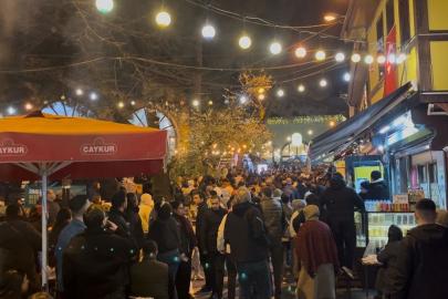 Bursa’da sahur kuyruğu kilometreyi aştı Tahanlı pide ve simit için izdiham