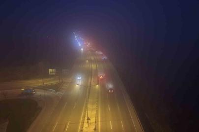 Bursa’da sis: Mudanya yolunda görüş mesafesi düştü