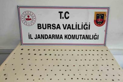 Bursa’da tarihi eser operasyonu: 137 adet sikke ele geçirildi