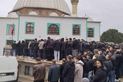 Bursa’daki feci kazada hayatını kaybeden genç son yolculuğuna uğurlandı