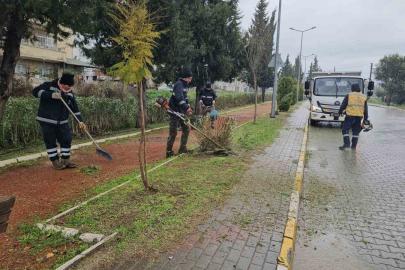 Büyükşehir ekiplerinden Nazilli yürüyüş yolunda bakım çalışması