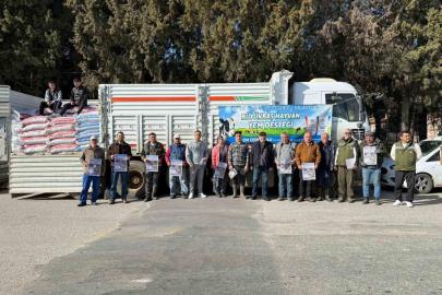 Büyükşehir’in yem desteği Sultanhisar’da üreticilerle buluştu