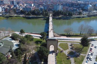 Çarşamba’da bahar: Vatandaşlar sokağa akın etti