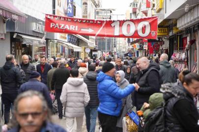 Çarşı-pazarda bayram hareketliliği