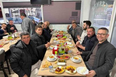Çavdarhisar’da kaymakam, muhtarlar ve protokol üyeleri iftarda bir araya geldi