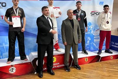 Çayırovalı kick boksçular Diyarbakır’dan 2 madalyayla döndü