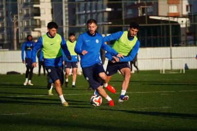 Çaykur Rizespor, Trabzonspor hazırlıklarına başladı