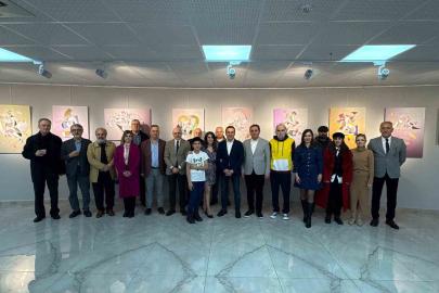 Çizgiyle anlatılan ‘kadın’ teması sanatseverlerle buluştu