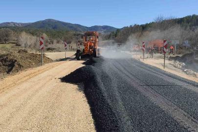 Çorum’da ayağı çöken köprüye alternatif yapılan yolda çalışmalarda sona gelindi