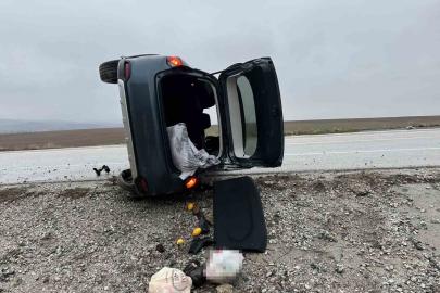 Çorum’da devrilen otomobildeki 5 kişi yaralandı