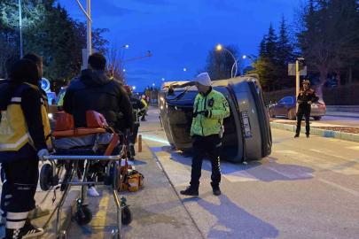 Çorum’da minibüsle çarpışan cip yan yattı: 1 yaralı
