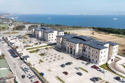 Darıca’da yeni hükümet konağı ve belediye binası hizmete başladı