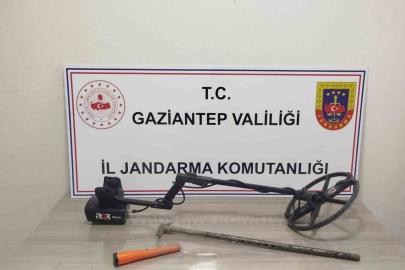 Define bulmak için kaçak kazı yapan 2 şahıs suçüstü yakalandı