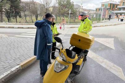Denetimde ilginç savunma: "Kask kafama olmuyor"