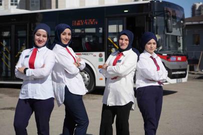 Direksiyonda kadın gücü: Samsun’da yolcuları kadın şoförler taşıyor