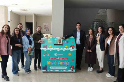 Diyarbakır’da masal sandığı kuruldu: Kitaplar çocuklar için toplanıyor