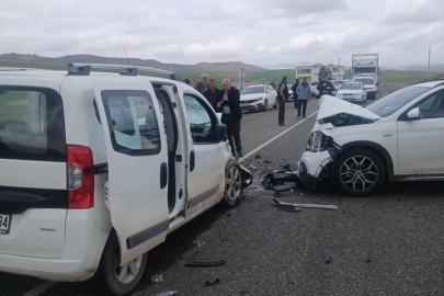 Diyarbakır’da trafik kazası: 6 yaralı