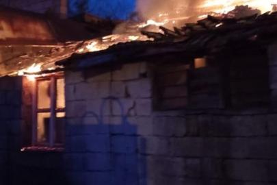 Dörtyol’da metruk bina yangını