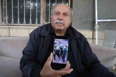 ’Dua etsinler yeter’ diyen yaşlı adam emekli maaşını mahalleliye dağıtıyor