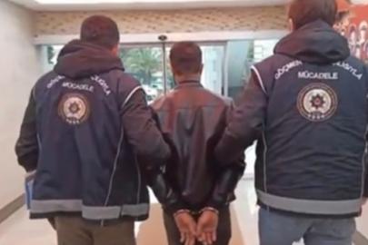 Durdurulan şüpheli araçta 5 kaçak göçmen yakalandı