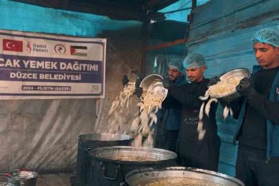 Düzce Belediyesi Gazze’de iftar sofrası kurdu