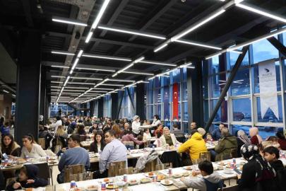 Düzce üniversitesi iftar sofrasında buluştu