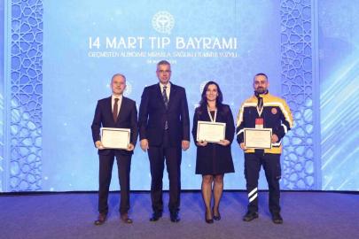 Düzceli sağlık çalışanlarına Bakandan teşekkür belgesi