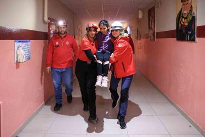 Efeler Belediyesi’nden miniklere afet eğitimi