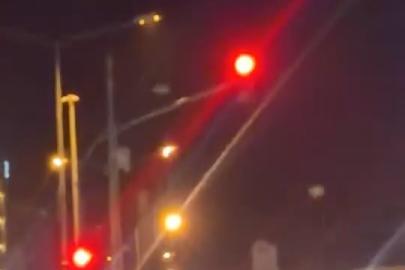 Elazığ’da kamyonetle makas atan sürücü kamerada