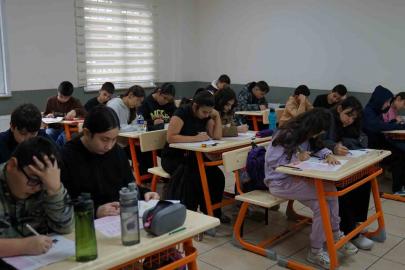 Esenyurt Belediyesi’nden paket ders sistemiyle 6 bin 396 öğrenciye destek