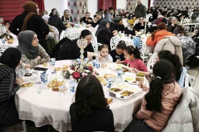 Eskişehir’de ihtiyaç sahibi aileler iftarda buluştu