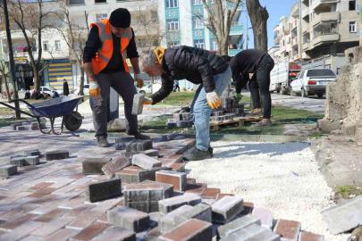 Eyyübiye’de yol ve parklar yenileniyor