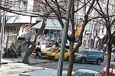 Ezilmekten son anda kurtulan yaşlı kadın kameraya yansıdı