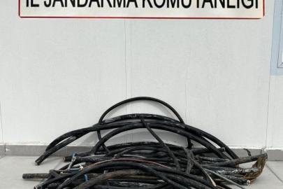 Fabrikadan bakır kablo çaldılar, yakalandılar