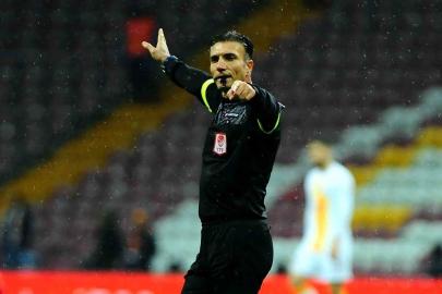 Fatih Karagümrük - Fenerbahçe maçının VAR’ı Özgür Yankaya oldu