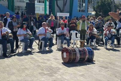 Fethiye’de Yaşlılara Saygı Haftası etkinliği renkli görüntülere sahne oldu