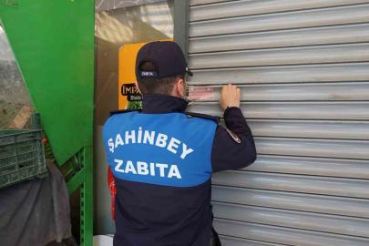 Gaziantep’te tarihi geçmiş ürün satan 3 market 3’er gün süreyle kapatıldı