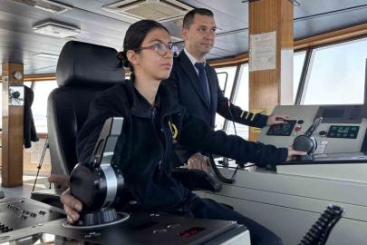 Geleceğin kadın kaptanları denizcilik sektörüne katkı için göreve hazırlanıyor