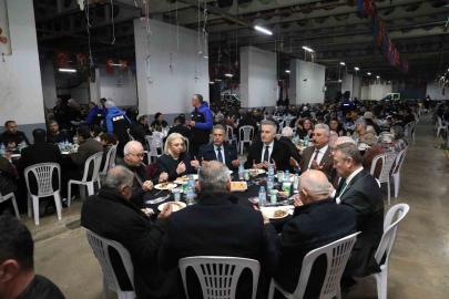 Gemlikliler dayanışma sofrasında buluştu