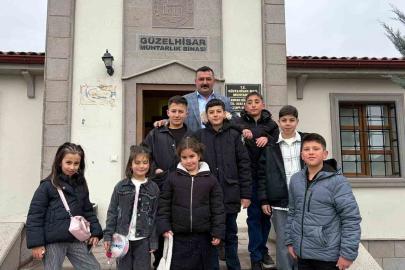 Güzelhisar Mahallesi muhtarından anlamlı bayram buluşması