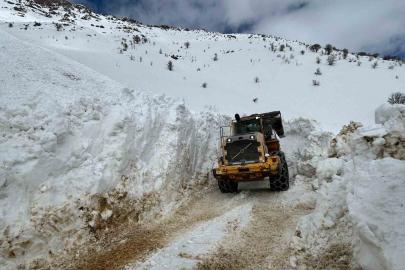 Hakkari’de tüm köy ve mezra yolları ulaşıma açıldı