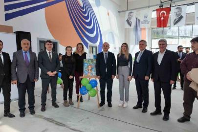 Hatay’da küçük ressamlar tuvallerinde suyu anlattı