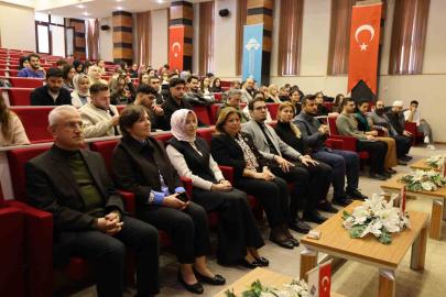 HKÜ’de "Modern Hayatın Ritmine Karşı Ramazan’ın Ruhu" konferansı düzenlendi