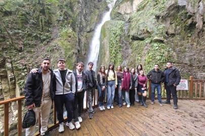 Hukuk öğrencileri Akçakoca’yı gezdi
