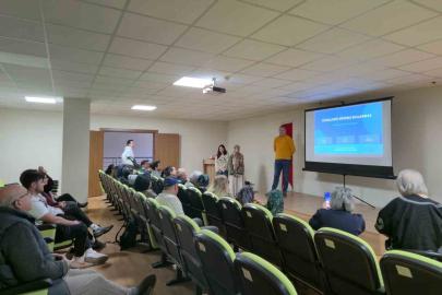 Huzurevi sakinlerine güvenli teknoloji eğitimi verildi