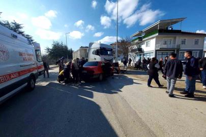 Isparta’da iki otomobil çarpıştı: 4 yaralı