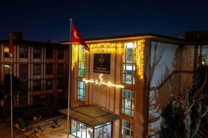 İstanbul’da bu yıl okulların sadece içi değil, dışı da Ramazan’la aydınlandı