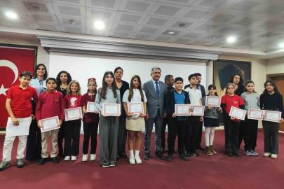 İstiklâl Marşı’nı güzel okuma yarışması birincileri belli oldu