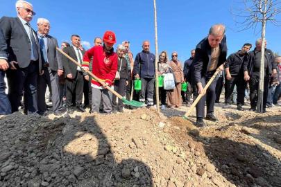 İzmir’de 4 bin 200 ağaçlık ’İtfaiye Korusu’ açıldı